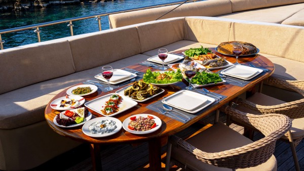 جولية Admiral