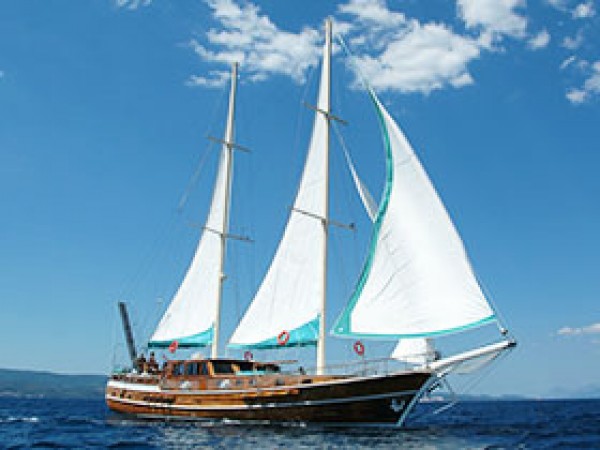 Agora جولية