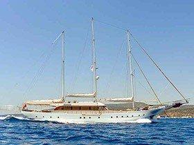 Bella Mare جولية