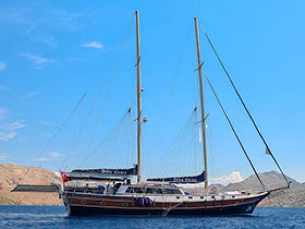 Diva Deniz جولية