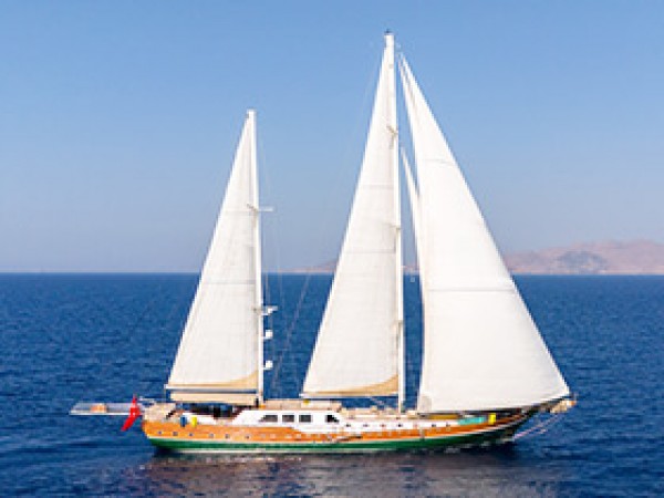 La Bella Vita جولية
