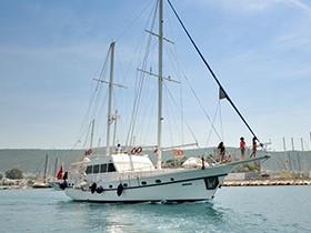 Moonstar جولية