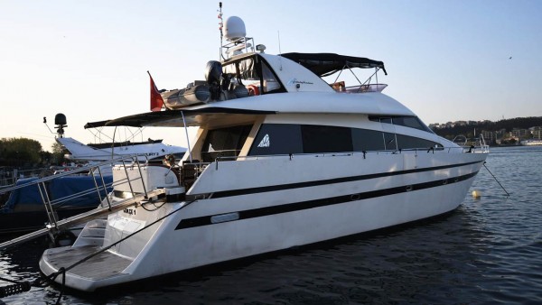 محرك اليخت Azimut 65 Gokce